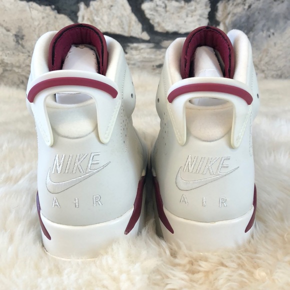 Air Jordan Retro 6 - Picture 4 of 4